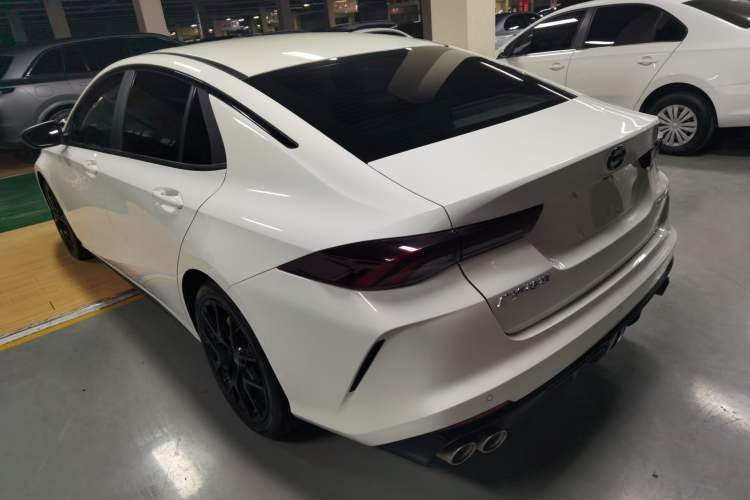 Used GAC Trumpchi EMPOW 2021 270T DCT J15 Version Exterior 2
