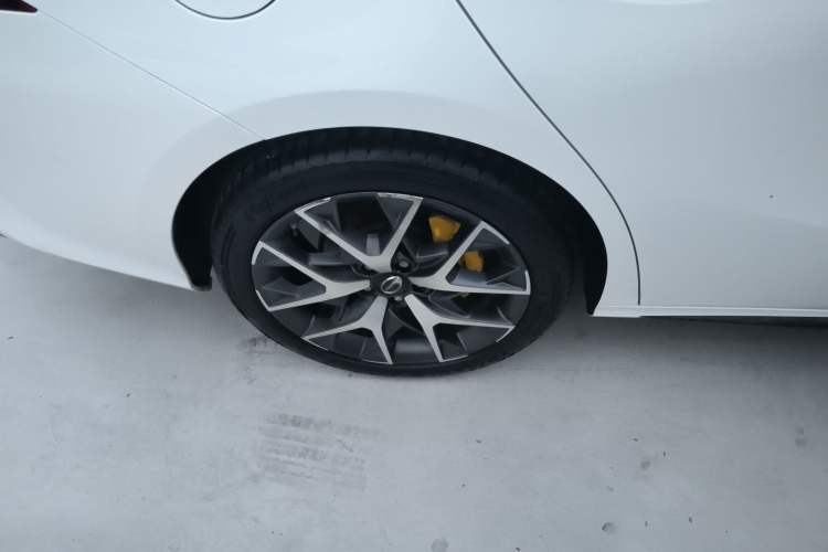 Used GAC Trumpchi EMPOW 2021 270T DCT J15 Version Exterior 5