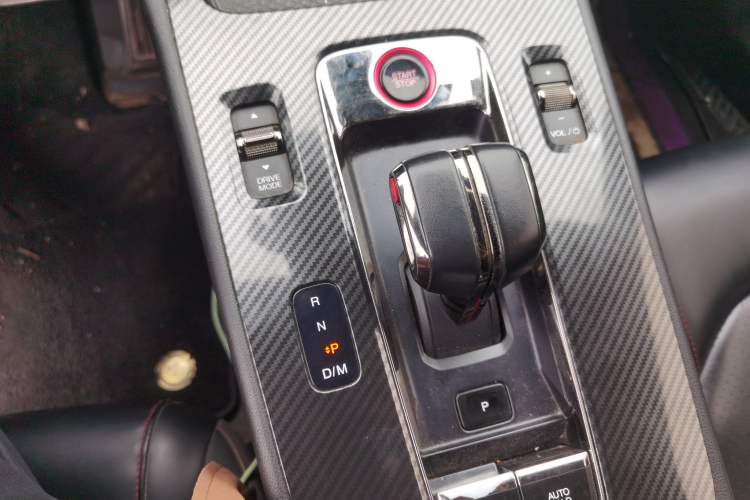 Used GAC Trumpchi EMPOW 2021 270T DCT J15 Version Gear Lever