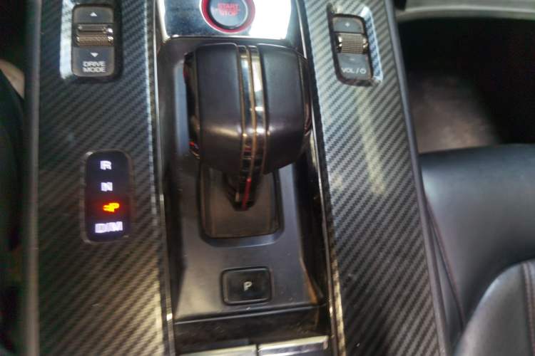 Used GAC Trumpchi EMPOW 2021 270T DCT J15 Version Gear Lever