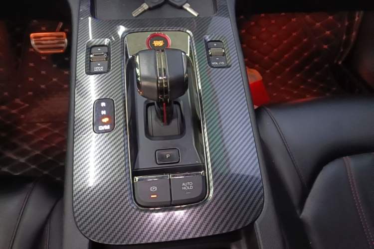 Used GAC Trumpchi EMPOW 2021 270T DCT J16 Version Gear Lever