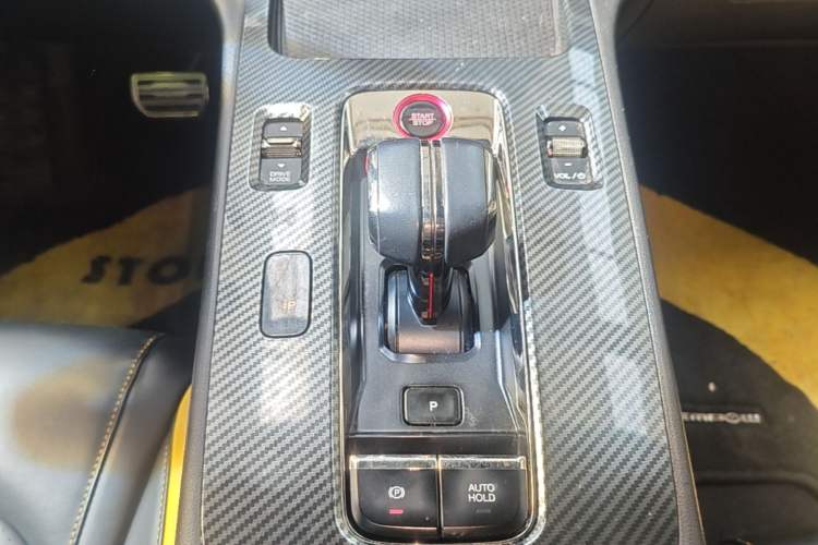 Used GAC Trumpchi EMPOW 2021 270T DCT J15 Version Gear Lever