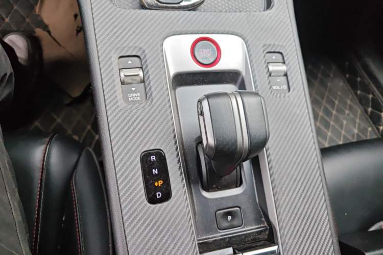 Used GAC Trumpchi EMPOW 2021 270T DCT J11 Version Gear Lever