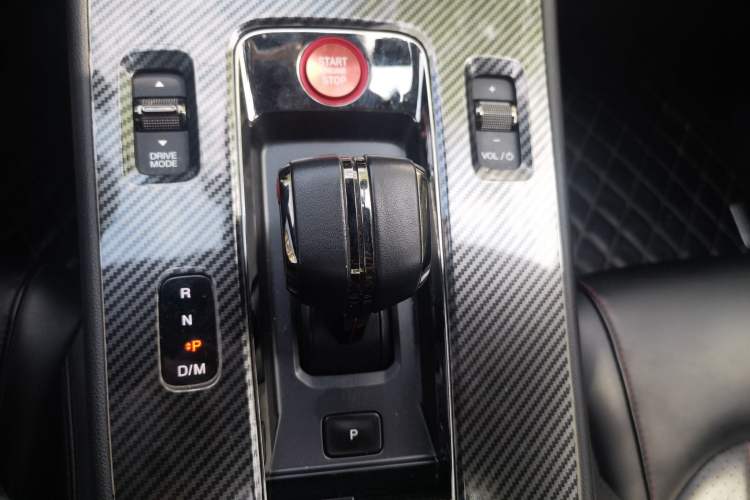 Used GAC Trumpchi EMPOW 2021 270T DCT J16 Version Gear Lever