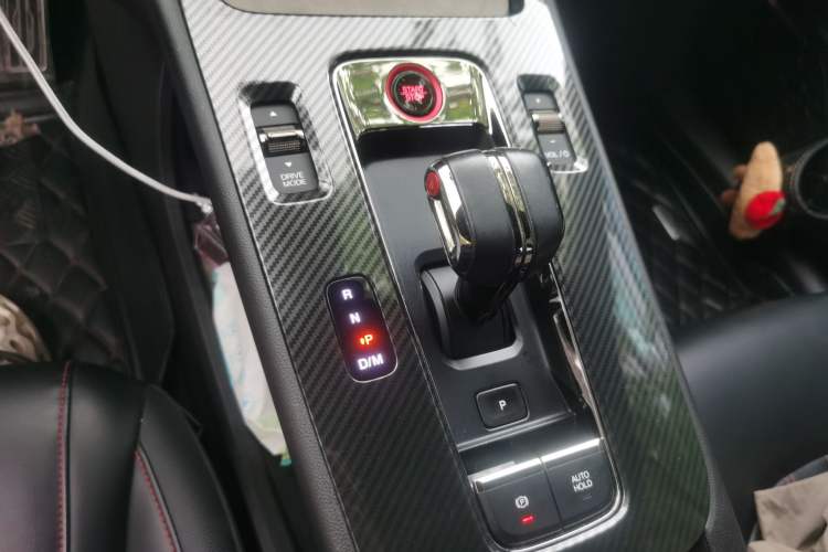 Used GAC Trumpchi EMPOW 2021 270T DCT J16 Version Gear Lever
