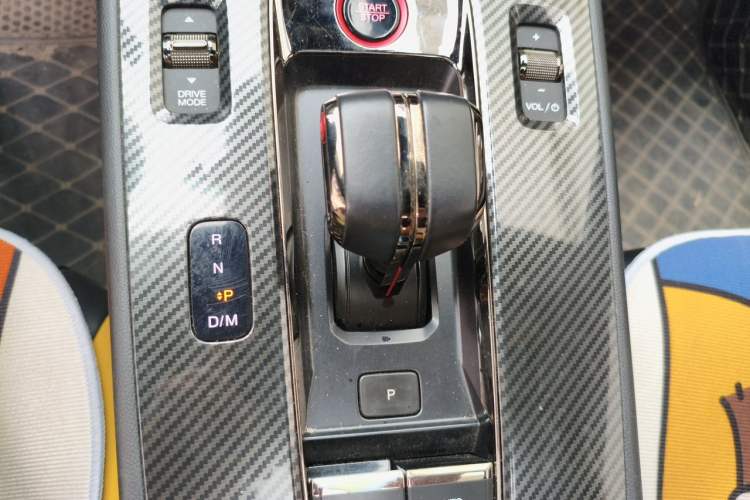 Used GAC Trumpchi EMPOW 2021 270T DCT J16 Version Gear Lever