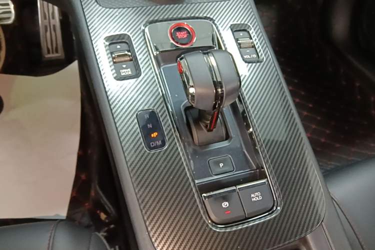 Used GAC Trumpchi EMPOW 2021 270T DCT J16 Version Gear Lever
