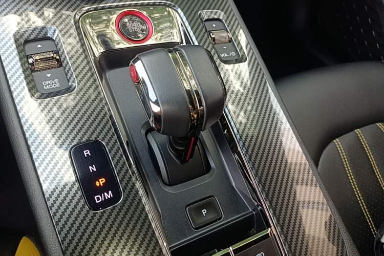 Used GAC Trumpchi EMPOW 2021 270T DCT J15 Version Gear Lever
