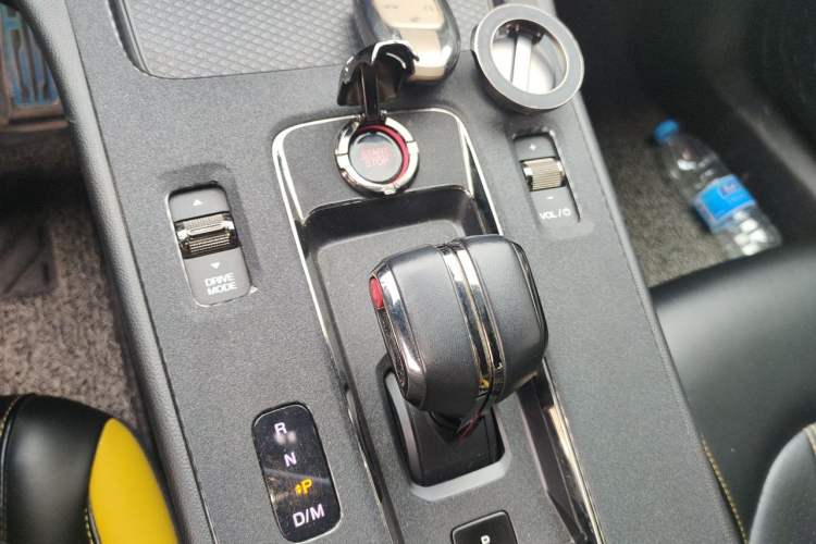 Used GAC Trumpchi EMPOW 2021 270T DCT J15 Version Gear Lever