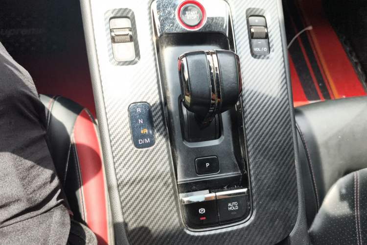 Used GAC Trumpchi EMPOW 2021 270T DCT J16 Version Gear Lever