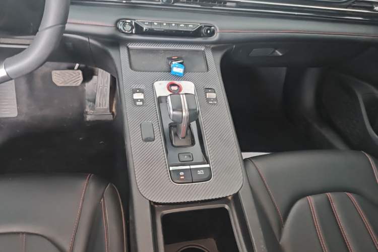 Used GAC Trumpchi EMPOW 2021 270T DCT J11 Version Gear Lever