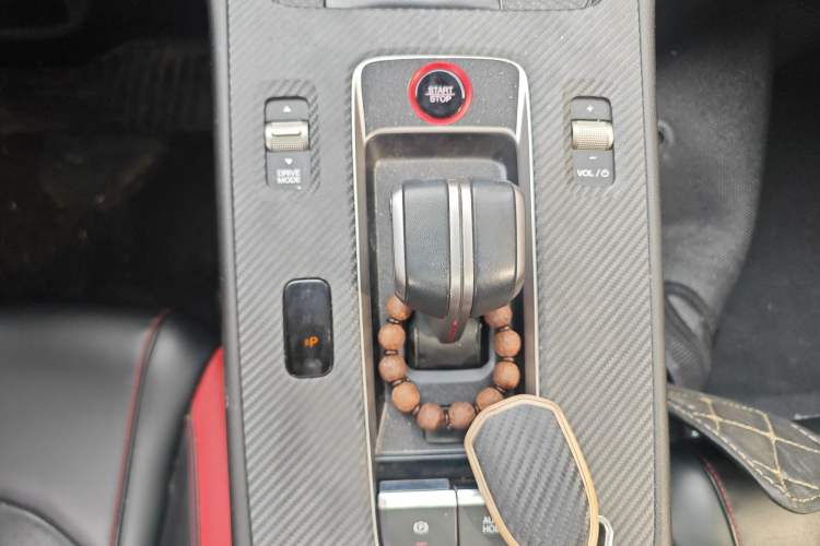 Used GAC Trumpchi EMPOW 2021 270T DCT J11 Version Gear Lever