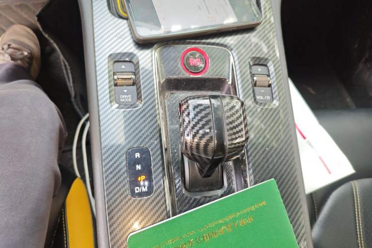 Used GAC Trumpchi EMPOW 2021 270T DCT J15 Version Gear Lever