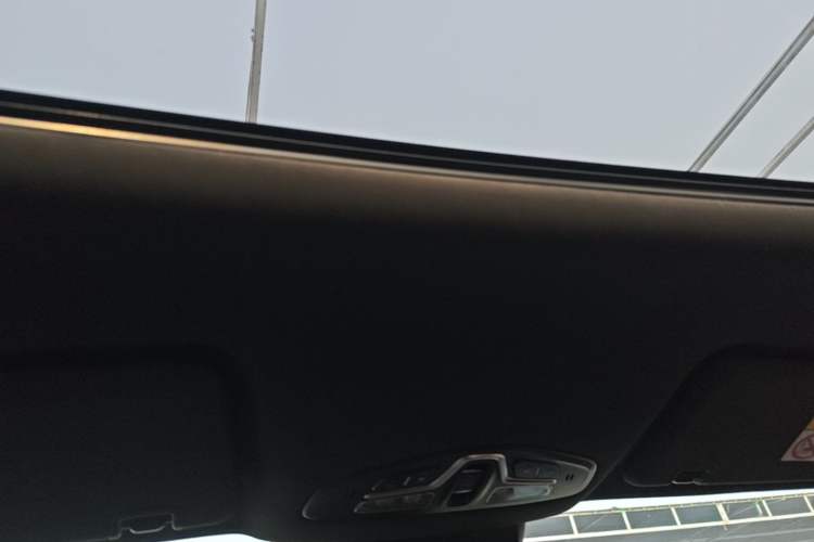Used GAC Trumpchi EMPOW 2021 270T DCT J16 Version Headliner