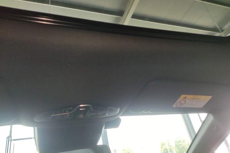 Used GAC Trumpchi EMPOW 2021 270T DCT J16 Version Headliner