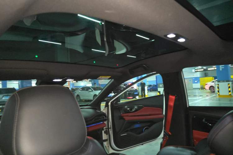 Used GAC Trumpchi EMPOW 2021 270T DCT J15 Version Headliner