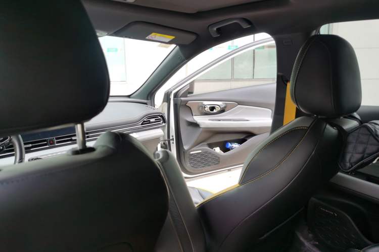 Used GAC Trumpchi EMPOW 2021 270T DCT J16 Version Headliner