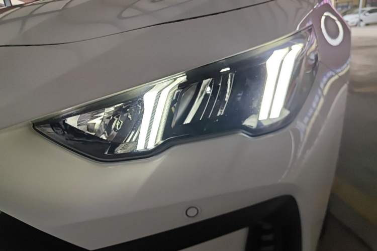 Used GAC Trumpchi EMPOW 2021 270T DCT J16 Version Left Front Headlight