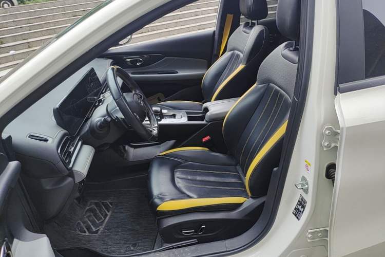Used GAC Trumpchi EMPOW 2021 270T DCT J15 Version Left Front Seat