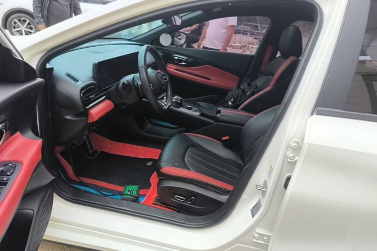 Used GAC Trumpchi EMPOW 2021 270T DCT J15 Version Left Front Seat