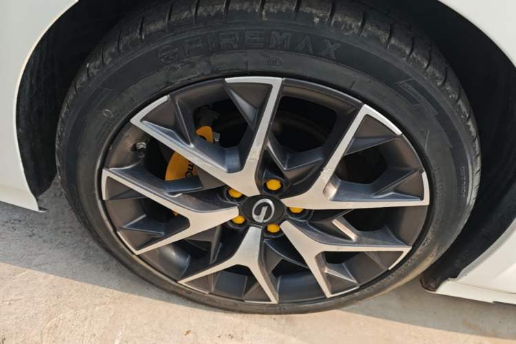 Used GAC Trumpchi EMPOW 2021 270T DCT J16 Version Left Front Wheel Hub