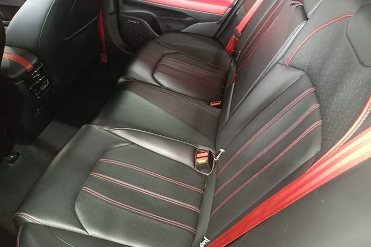 Used GAC Trumpchi EMPOW 2021 270T DCT J15 Version Left Rear Seat