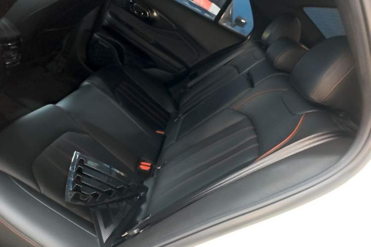 Used GAC Trumpchi EMPOW 2021 270T DCT J16 Version Left Rear Seat