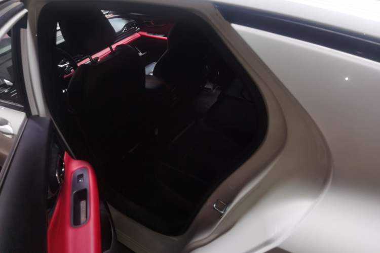 Used GAC Trumpchi EMPOW 2021 270T DCT J15 Version Left Rear Seat