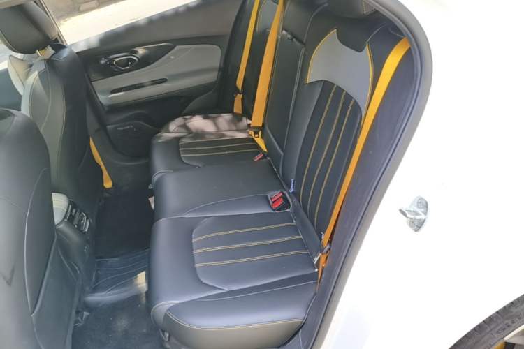 Used GAC Trumpchi EMPOW 2021 270T DCT J15 Version Left Rear Seat