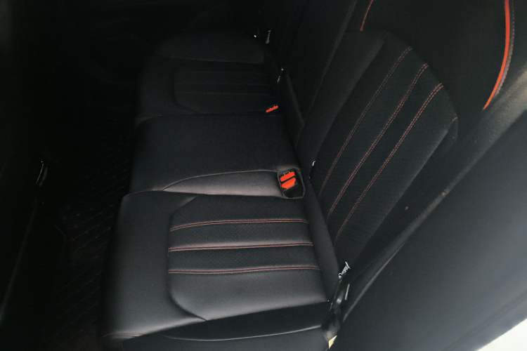 Used GAC Trumpchi EMPOW 2021 270T DCT J15 Version Left Rear Seat