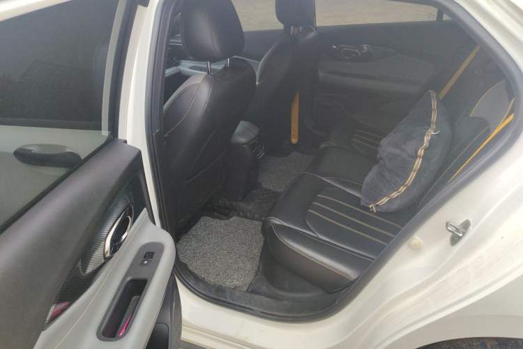 Used GAC Trumpchi EMPOW 2021 270T DCT J15 Version Left Rear Seat