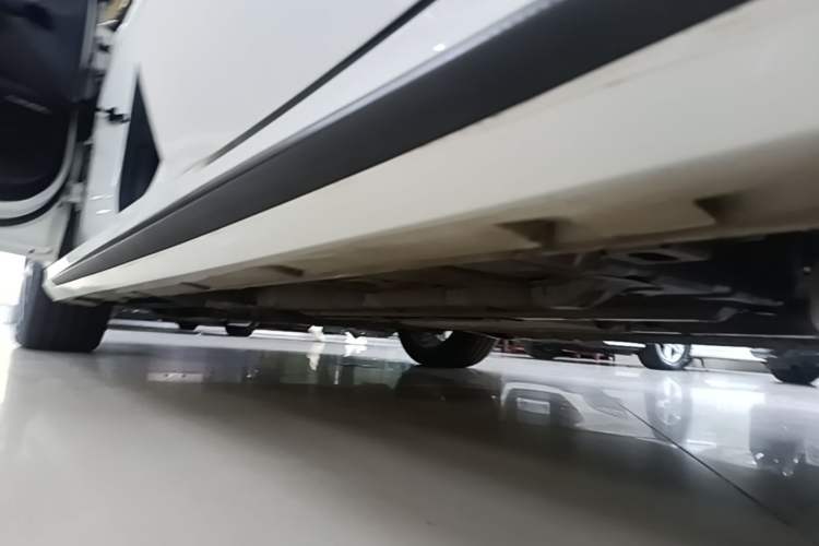 Used GAC Trumpchi EMPOW 2021 270T DCT J15 Version Left Side Sill