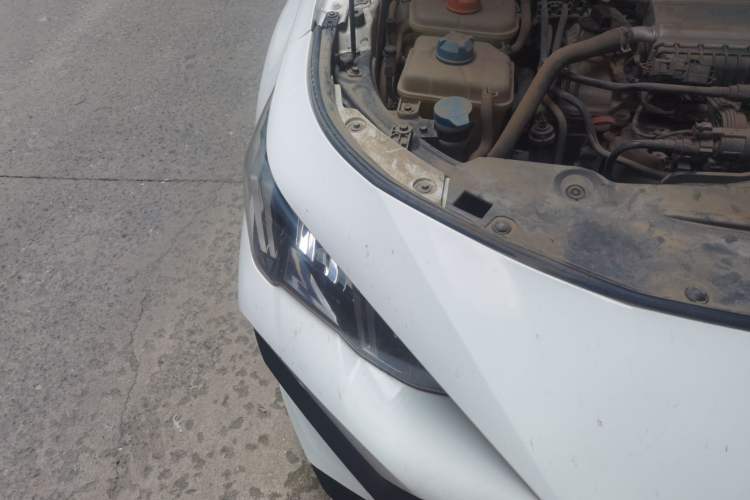 Used GAC Trumpchi EMPOW 2021 270T DCT J15 Version Right Front Headlight