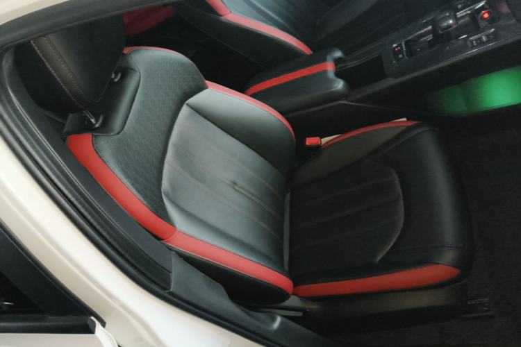 Used GAC Trumpchi EMPOW 2021 270T DCT J15 Version Right Front Seat