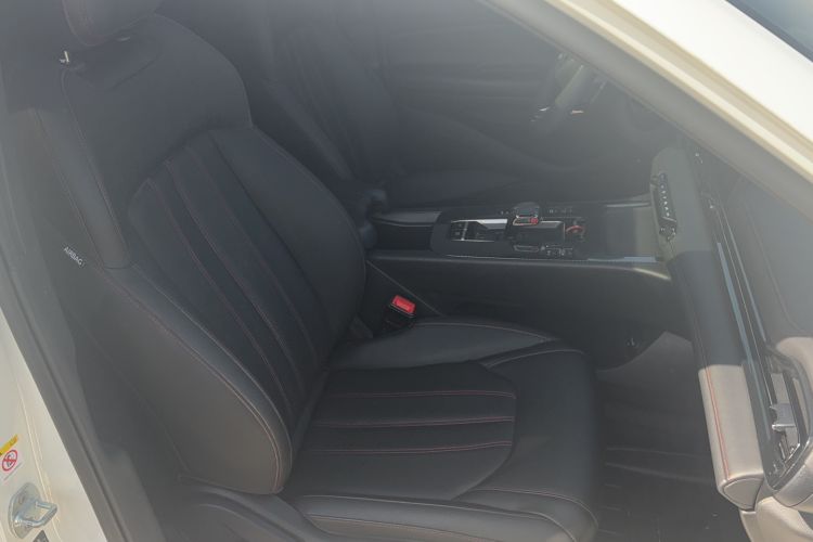 Used GAC Trumpchi EMPOW 2021 270T DCT J15 Version Right Front Seat