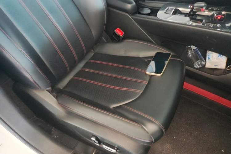 Used GAC Trumpchi EMPOW 2021 270T DCT J16 Version Right Front Seat