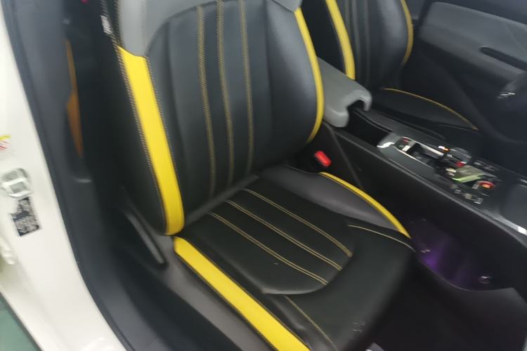 Used GAC Trumpchi EMPOW 2021 270T DCT J15 Version Right Front Seat