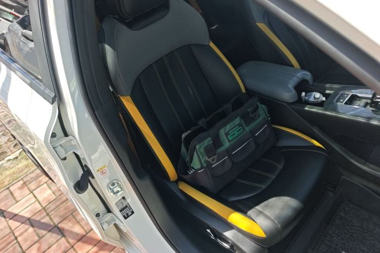 Used GAC Trumpchi EMPOW 2021 270T DCT J16 Version Right Front Seat
