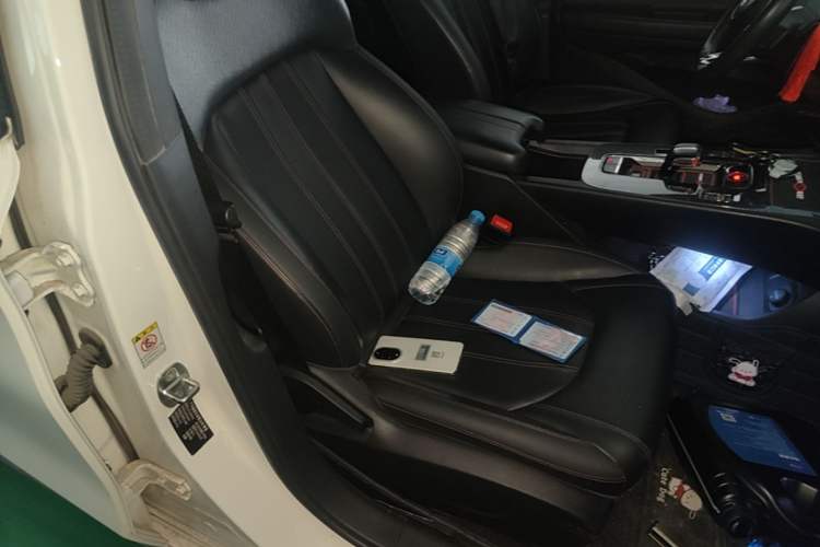 Used GAC Trumpchi EMPOW 2021 270T DCT J15 Version Right Front Seat