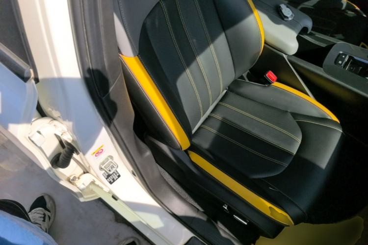 Used GAC Trumpchi EMPOW 2021 270T DCT J16 Version Right Front Seat