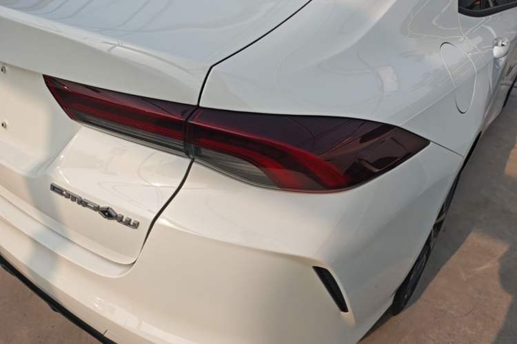 Used GAC Trumpchi EMPOW 2021 270T DCT J16 Version Right Rear Taillight