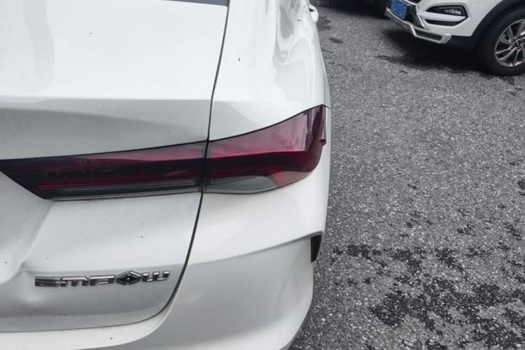 Used GAC Trumpchi EMPOW 2021 270T DCT J15 Version Right Rear Taillight