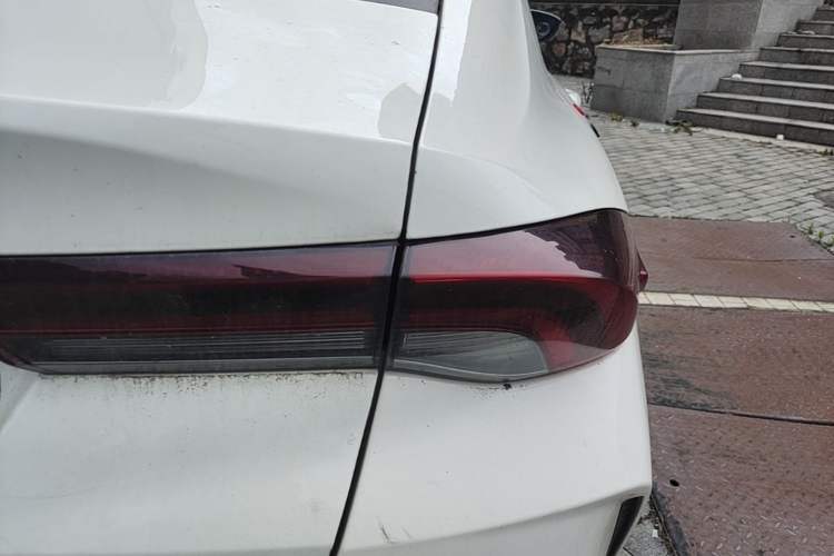 Used GAC Trumpchi EMPOW 2021 270T DCT J15 Version Right Rear Taillight