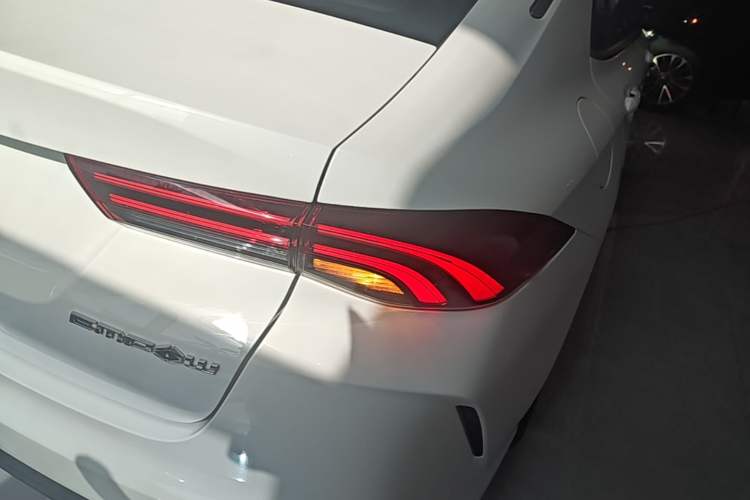 Used GAC Trumpchi EMPOW 2021 270T DCT J11 Version Right Rear Taillight