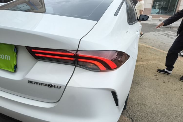 Used GAC Trumpchi EMPOW 2021 270T DCT J15 Version Right Rear Taillight