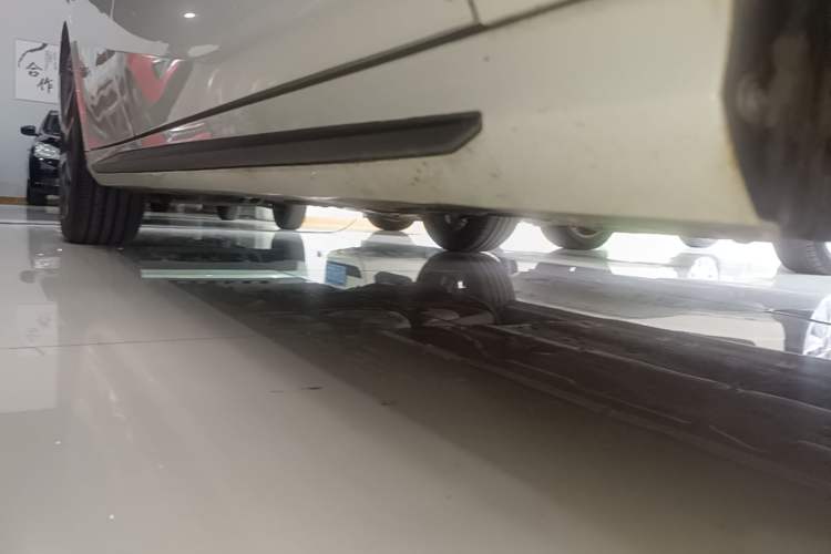 Used GAC Trumpchi EMPOW 2021 270T DCT J15 Version Right Side Sill
