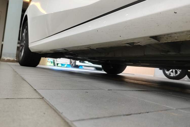 Used GAC Trumpchi EMPOW 2021 270T DCT J11 Version Right Side Sill