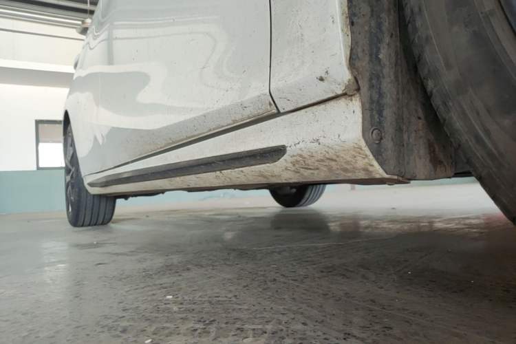 Used GAC Trumpchi EMPOW 2021 270T DCT J16 Version Right Side Sill