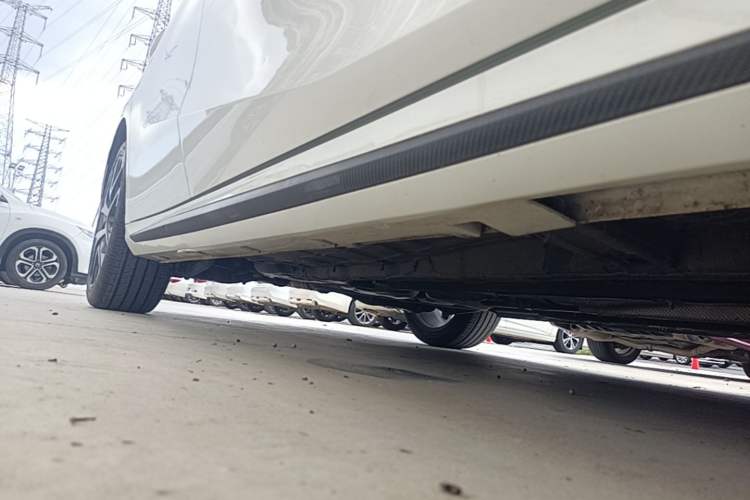 Used GAC Trumpchi EMPOW 2021 270T DCT J15 Version Right Side Sill