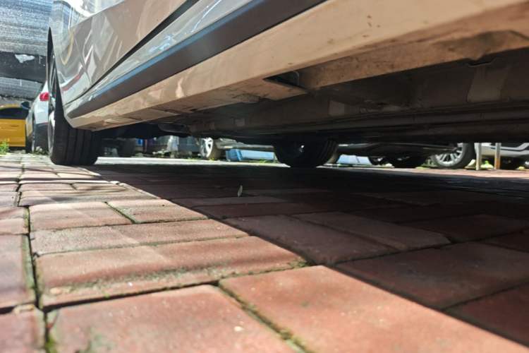 Used GAC Trumpchi EMPOW 2021 270T DCT J16 Version Right Side Sill